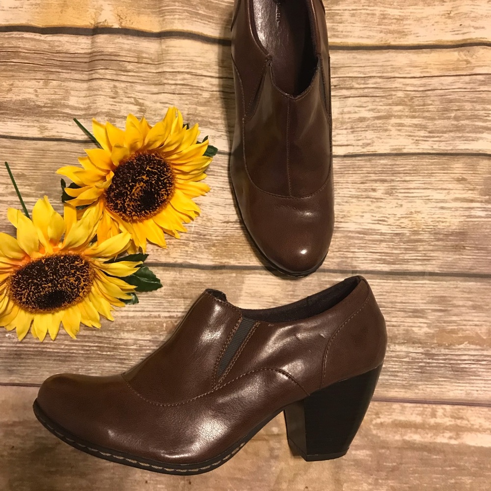 Jaclyn Smith Ankle Boots